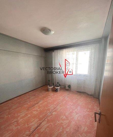 Doamna Ghica Apartament decomandat, in planul doi,  in intersectia Doamna Ghica